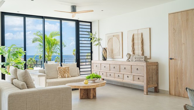 Ruimte woonkamer penthouse oceanfront